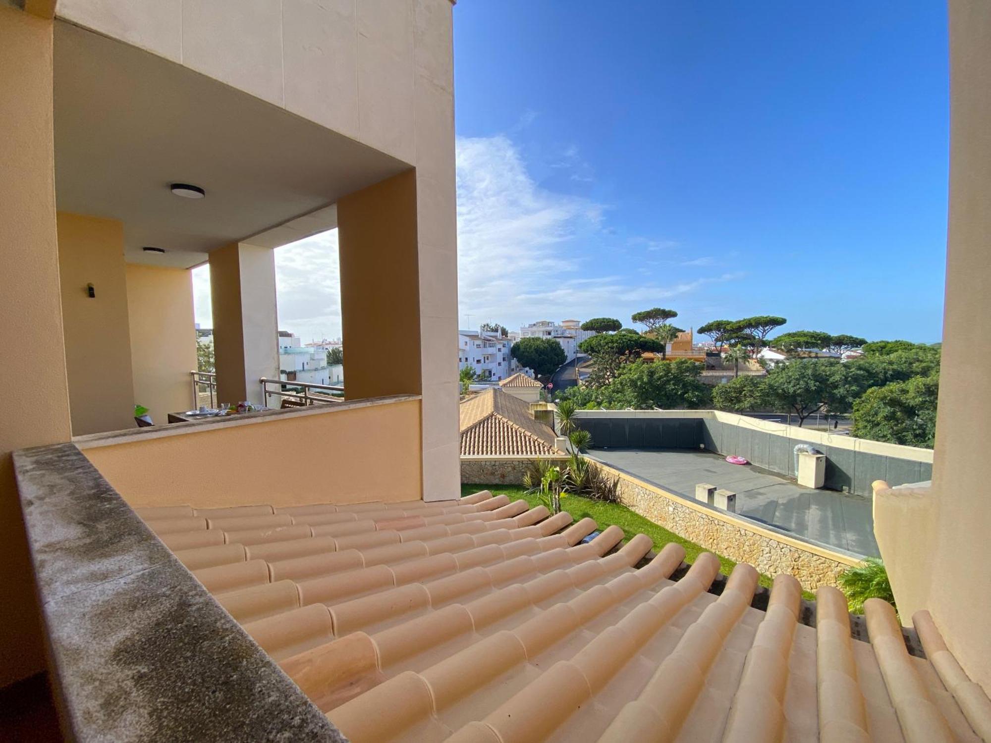 Albufeira Sunny Style With Pool By Homing Lägenhet Exteriör bild